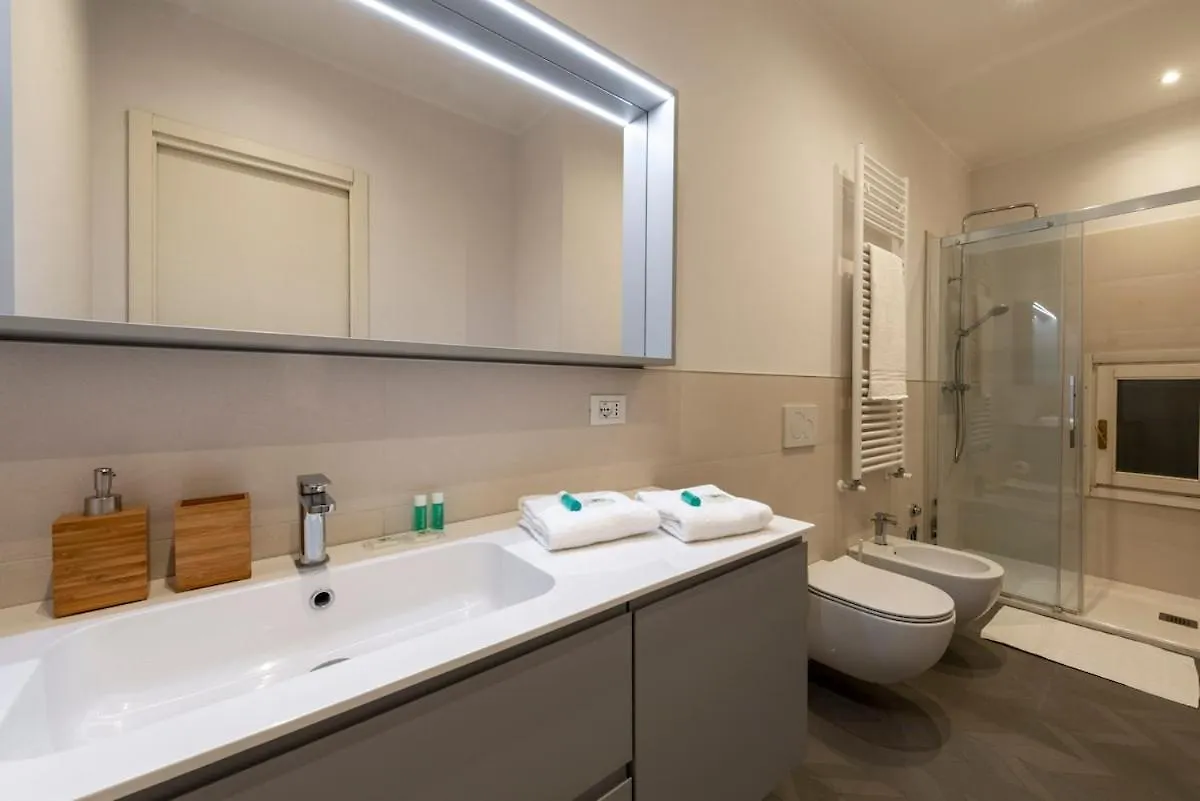 Luxury Design Apt In Brera District - B Home Milan Apartment