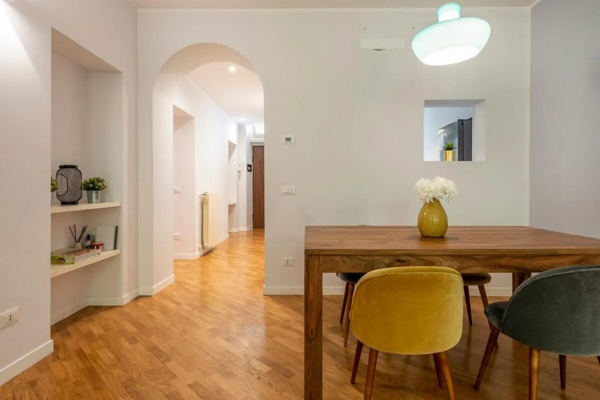 Luxury Design Apt In Brera District - B Home Milan 0*,  Italy