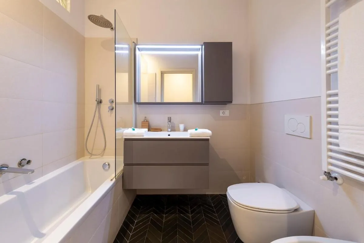 Apartment Luxury Design Apt In Brera District - B Home Milan Italy