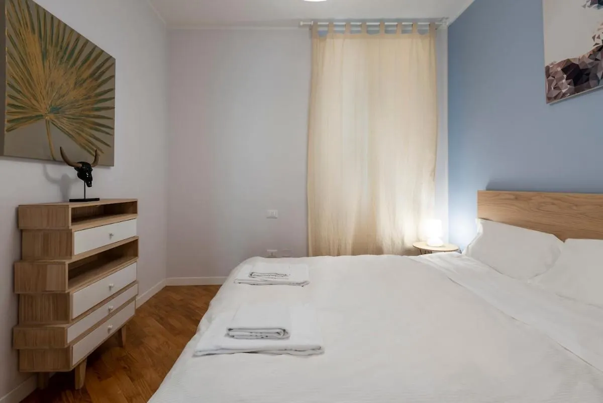Luxury Design Apt In Brera District - B Home Milan Apartment